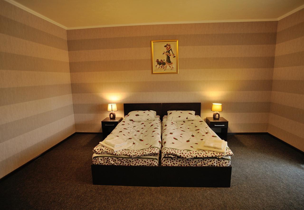 Hotel Vulyk Duliby Екстериор снимка
