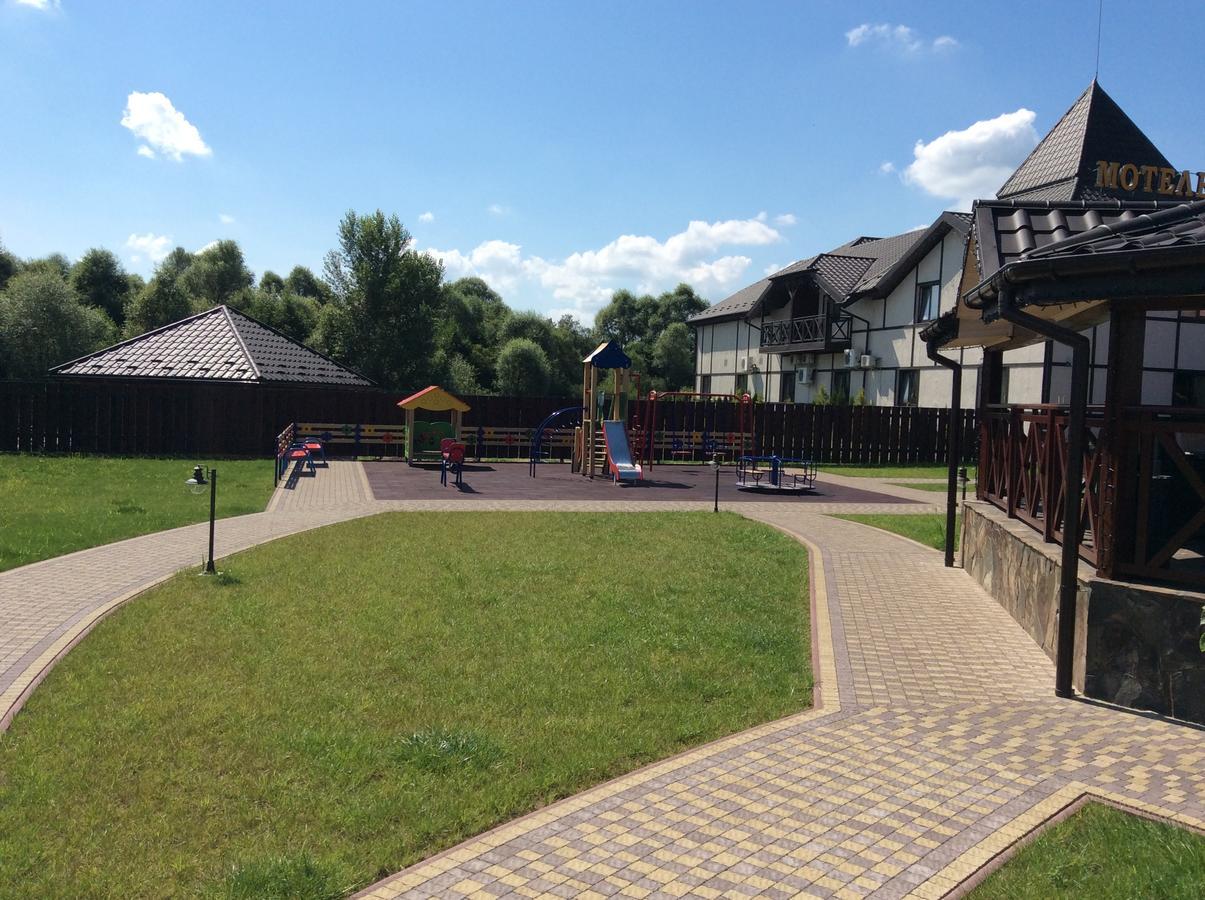 Hotel Vulyk Duliby Екстериор снимка